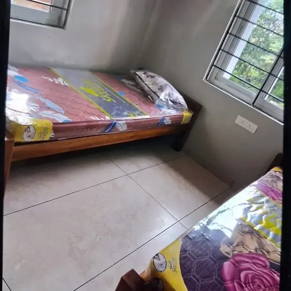 Admiral Gents Hostel near Infopark | 2, 3 & 4 Sharing PG in Idachira