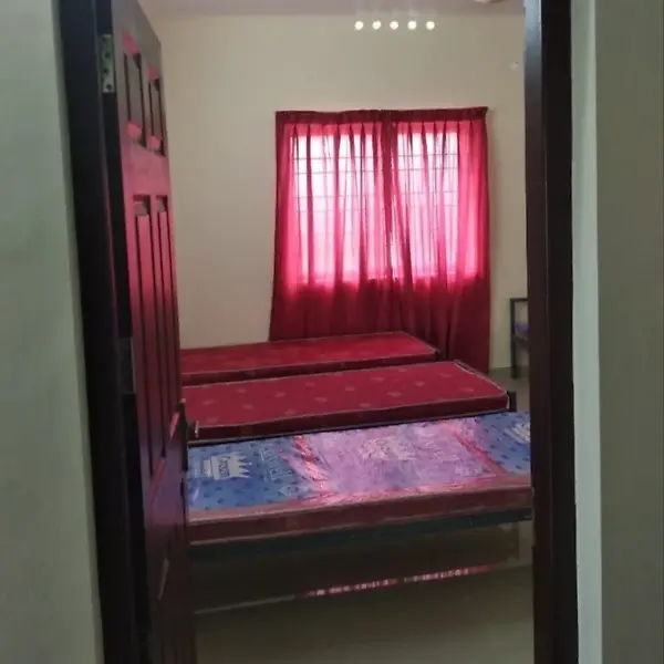 Feel Home Ladies Hostel Kakkanad | Women's PG near Infopark Kochi