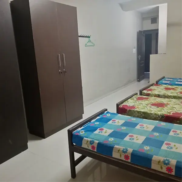 Chandrika Homes Boys Hostel Kakkanad – Men's PG Near CSEZ & Infopark