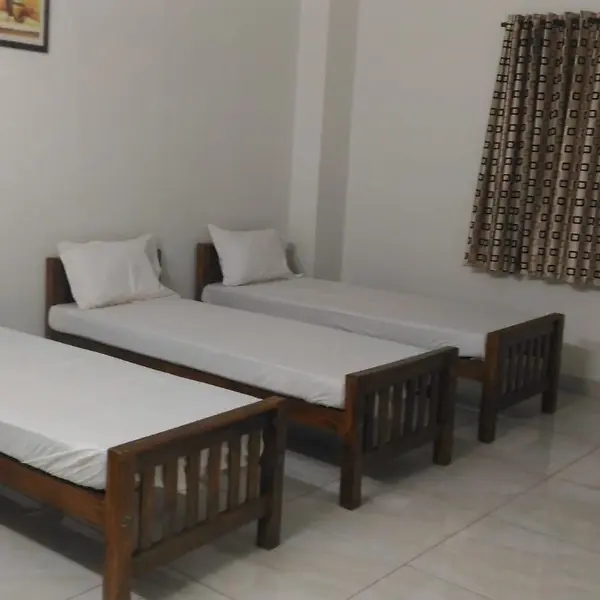 CASA HEYBETS LLP Kakkanad – PG Near CSEZ & Infopark